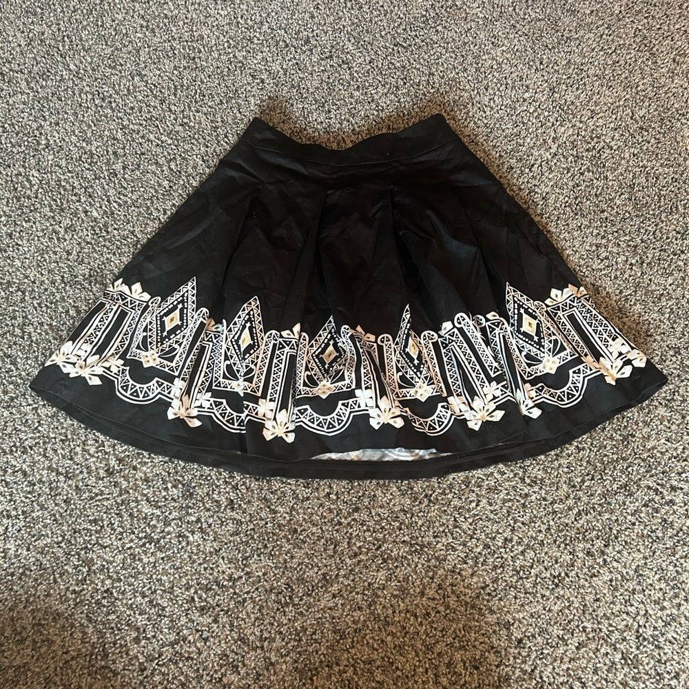 White House Black Market Skirt